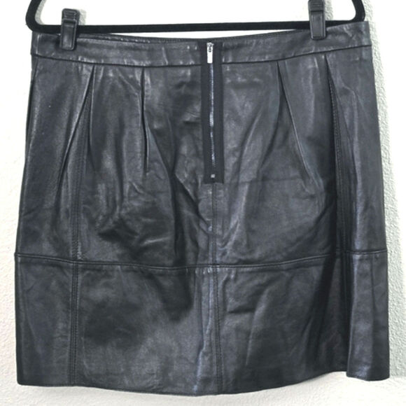 BCBGMaxAzria Women’s Leather Skirt Size Large Black Minimalist Luxe - Picture 3 of 15